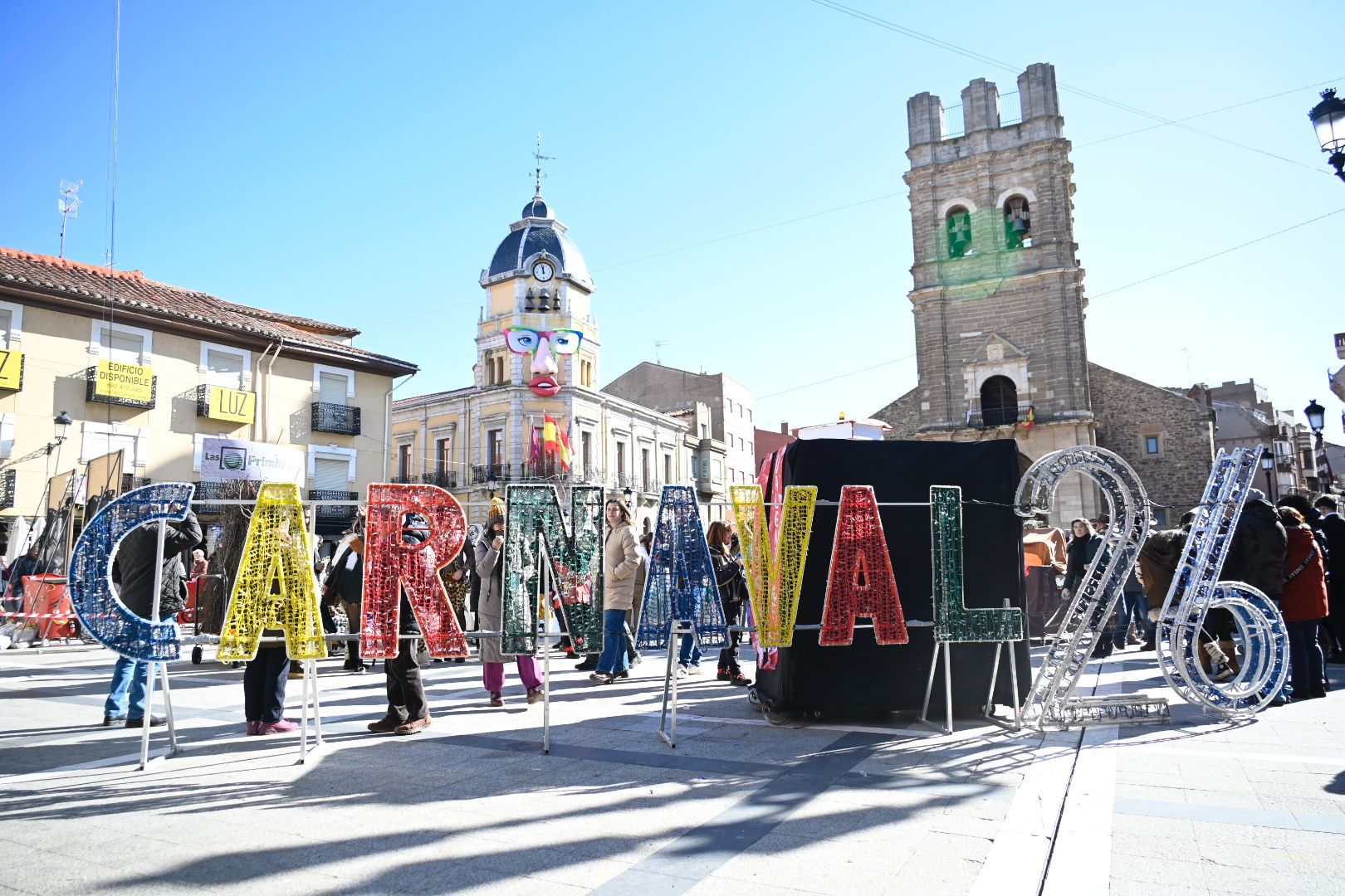 La Bañeza celebra su Carnaval Auténtico durante el 'Sábado de Chispas'. | SAÚL ARÉN