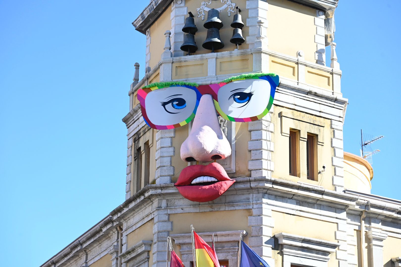 La Bañeza celebra su Carnaval Auténtico durante el 'Sábado de Chispas'. | SAÚL ARÉN