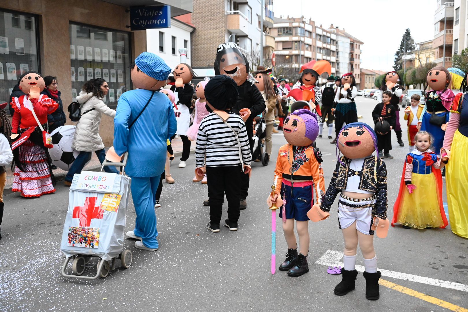 Desfile de carnaval de Valencia de Don Juan. | SAÚL ARÉN