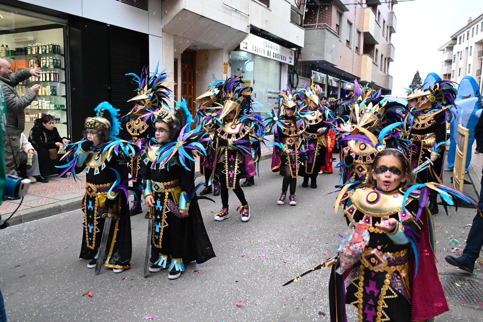 Desfile de carnaval de Valencia de Don Juan. | SAÚL ARÉN