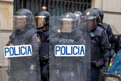Imagen de archivo de unos agentes antidisturbios de la Policía Nacional. | EUROPA PRESS Imagen de archivo de unos agentes antidisturbios de la Policía Nacional. | EUROPA PRESS