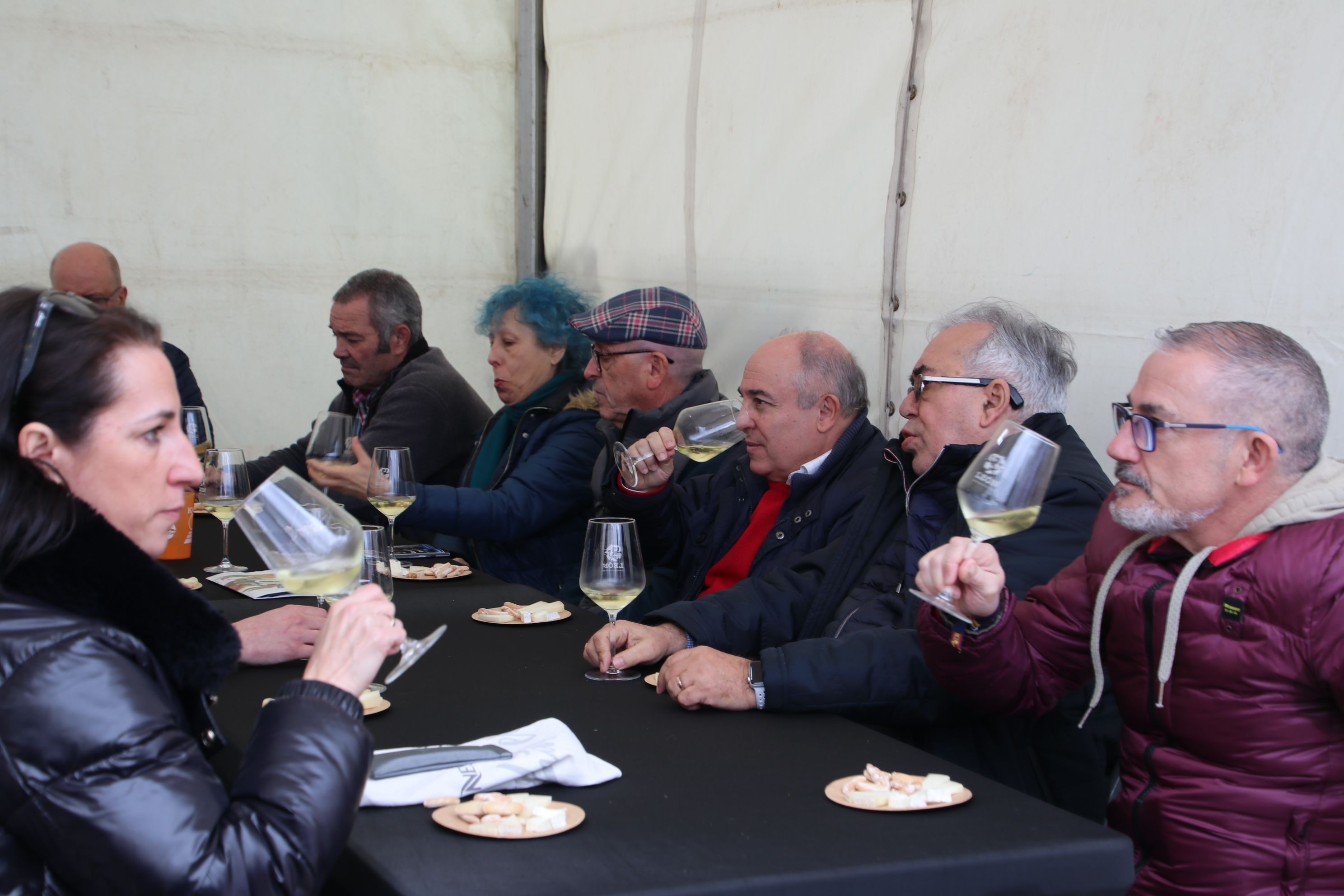 Una cata de vinos de la DO León en la Feria de Febrero durante una edición anterior. | L.N.C.