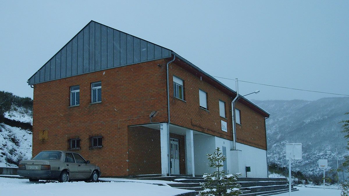Imagen del Portal de Educación del colegioSanta Ana de Silván en invierno.