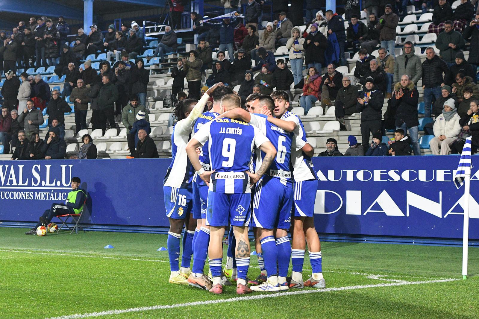 La Ponferradina también está en plena recuperación de puntos en El Toralín, tras ser de los peores locales del Grupo 1. ENRIQUE RAMÓN