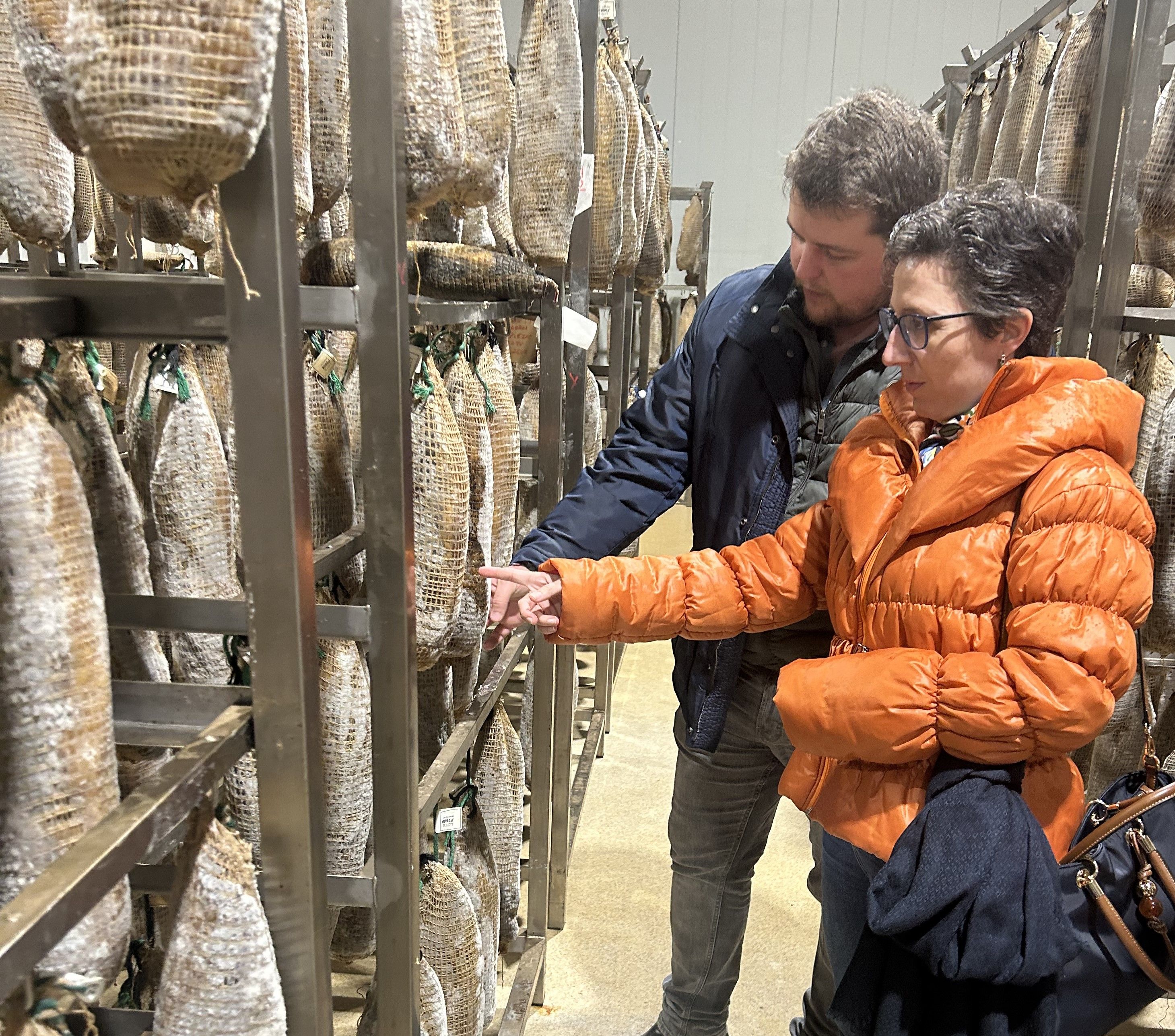Visita de los candidatos a la empresa Selectiun Kurado Cebón.