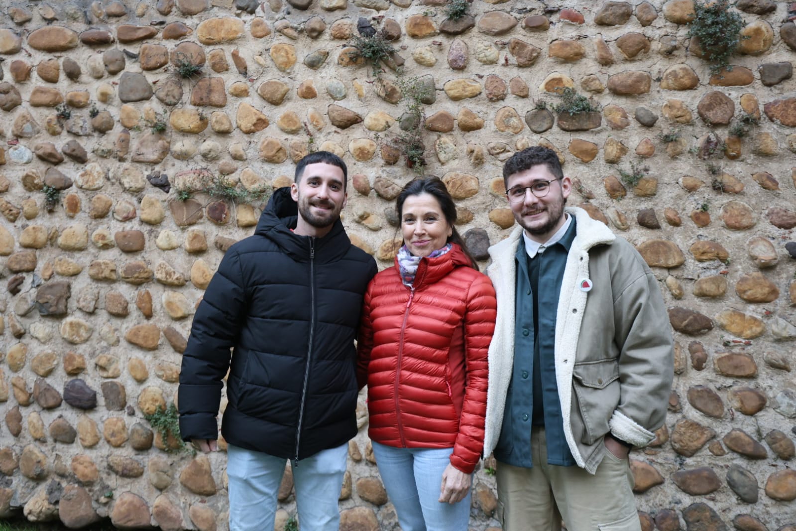 El candidato de En Común a la Presidencia de la Junta de Castilla y León, Juan Gascón, presenta a los candidatos de la coalición compuesta por Izquierda Unida, Movimiento Sumar y Verdes Equo en la provincia de León