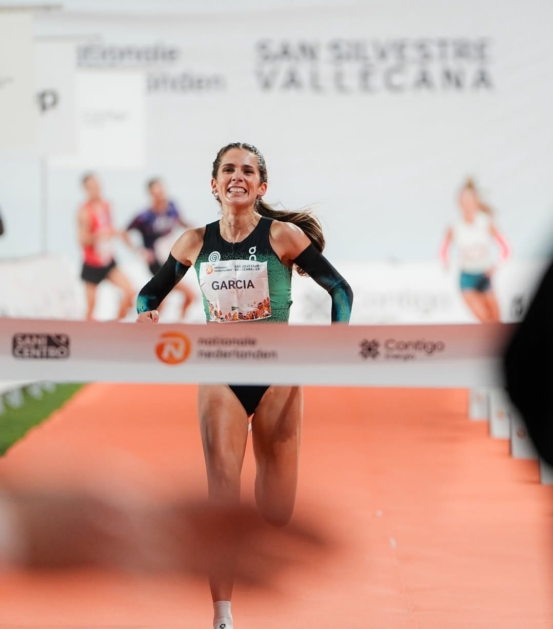 Marta García rebajó su propia marca de los 3.000 metros y consigue el billete para el Mundial. SSVALLECANA