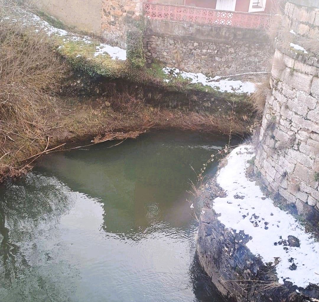 El puente presenta grietas, desplazamientos y signos evidentes de deterioro estructural (2)