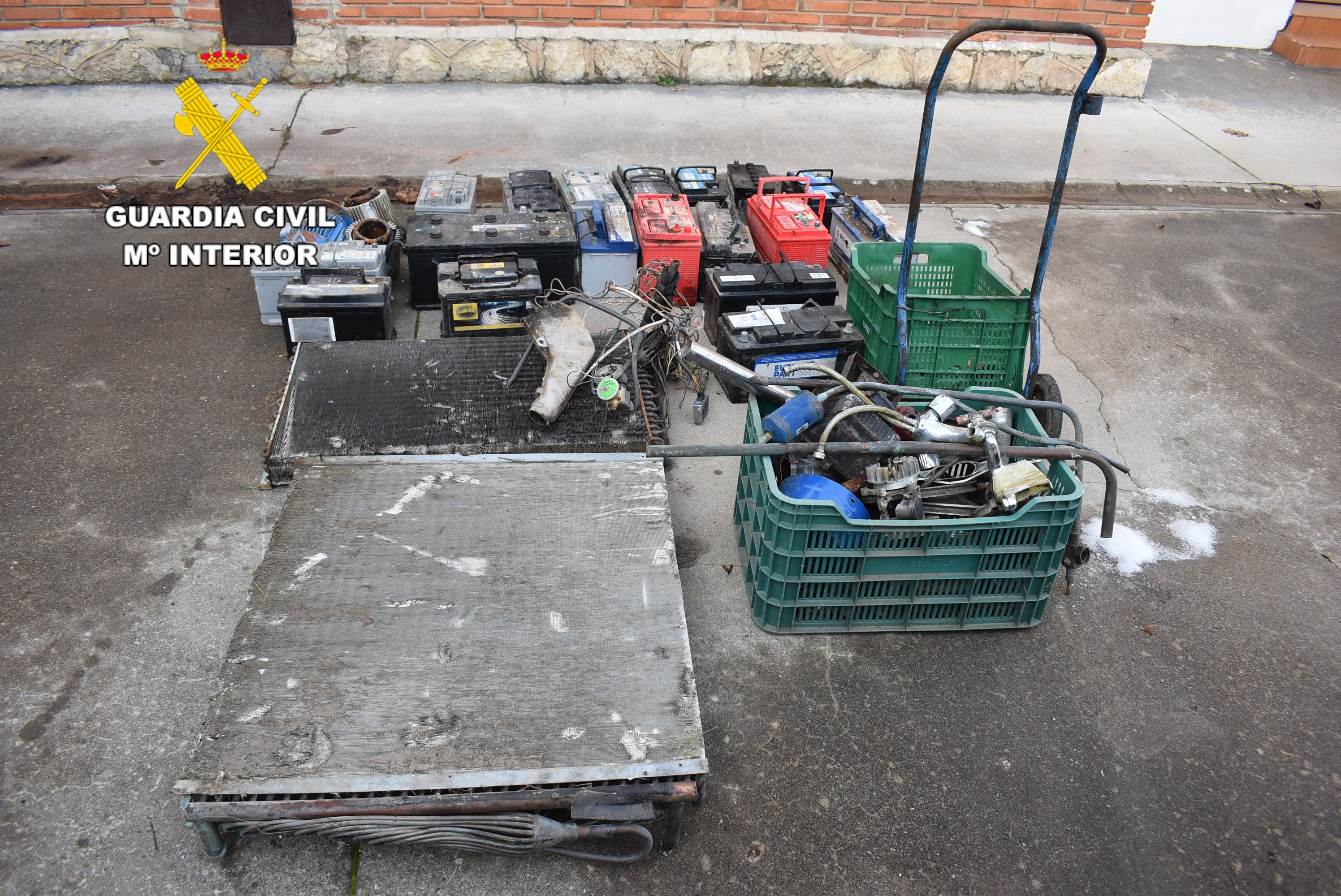 Material recuperado por la Guardia Civil que robaron en La Robla. | GUARDIA CIVIL