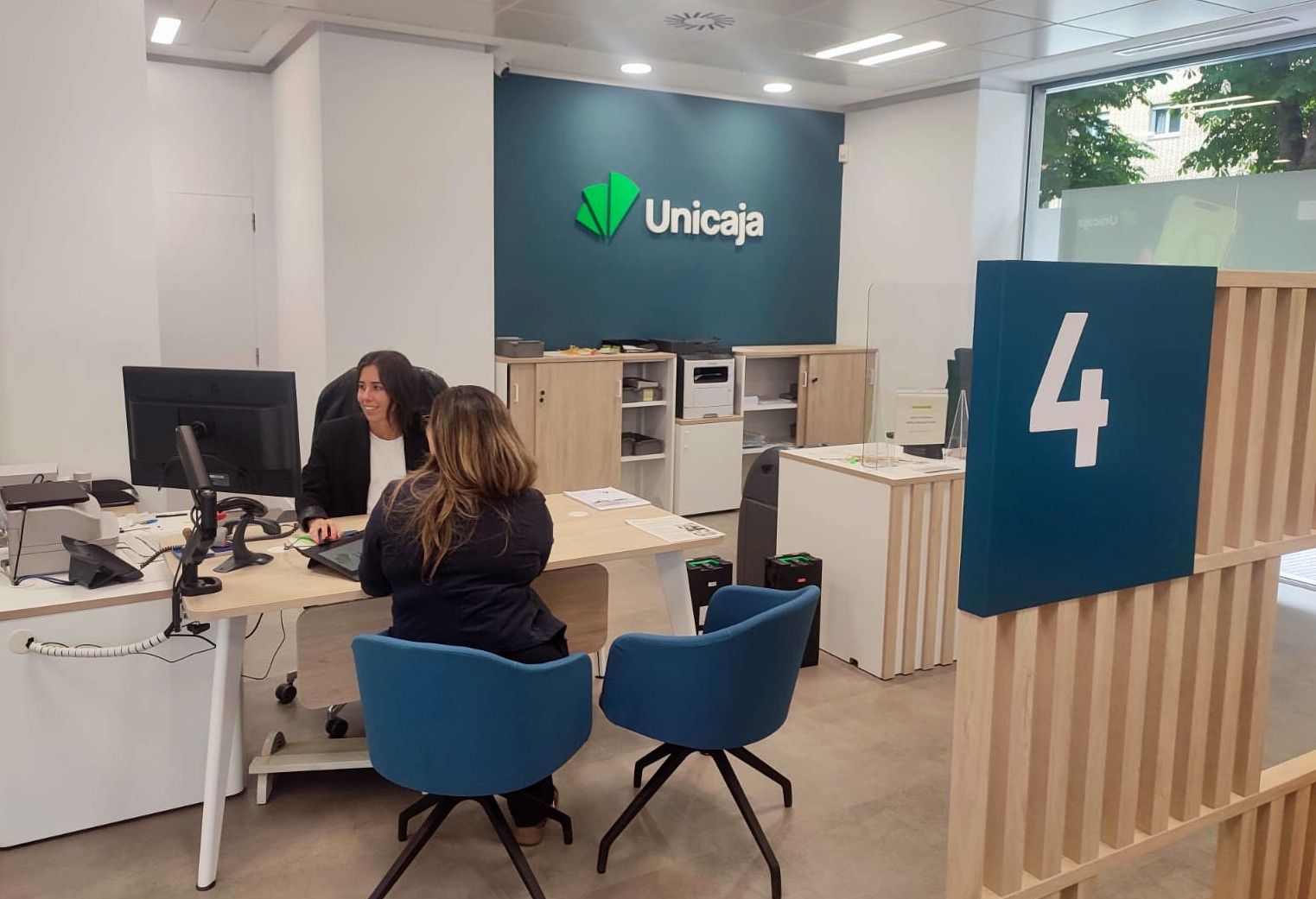 Oficina de Unicaja, en una imagen de archivo. | L.N.C.