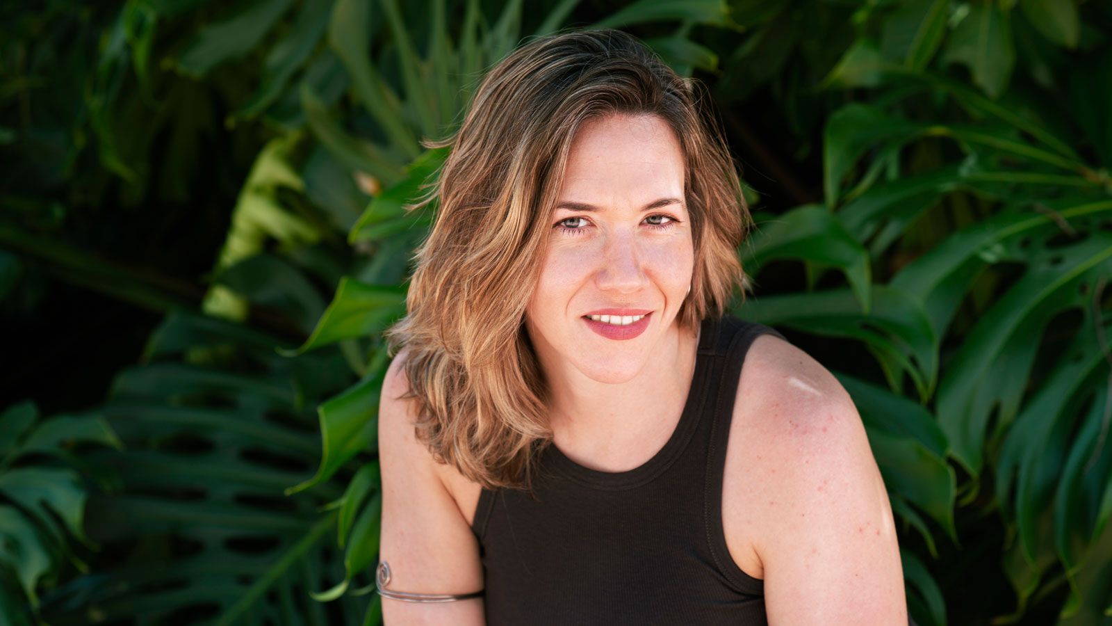 La autora de ‘El desencanto de los revolucionarios’, la maragata de acento porteño Violeta Serrano. | L.N.C La autora de ‘El desencanto de los revolucionarios’, la maragata de acento porteño Violeta Serrano. | L.N.C