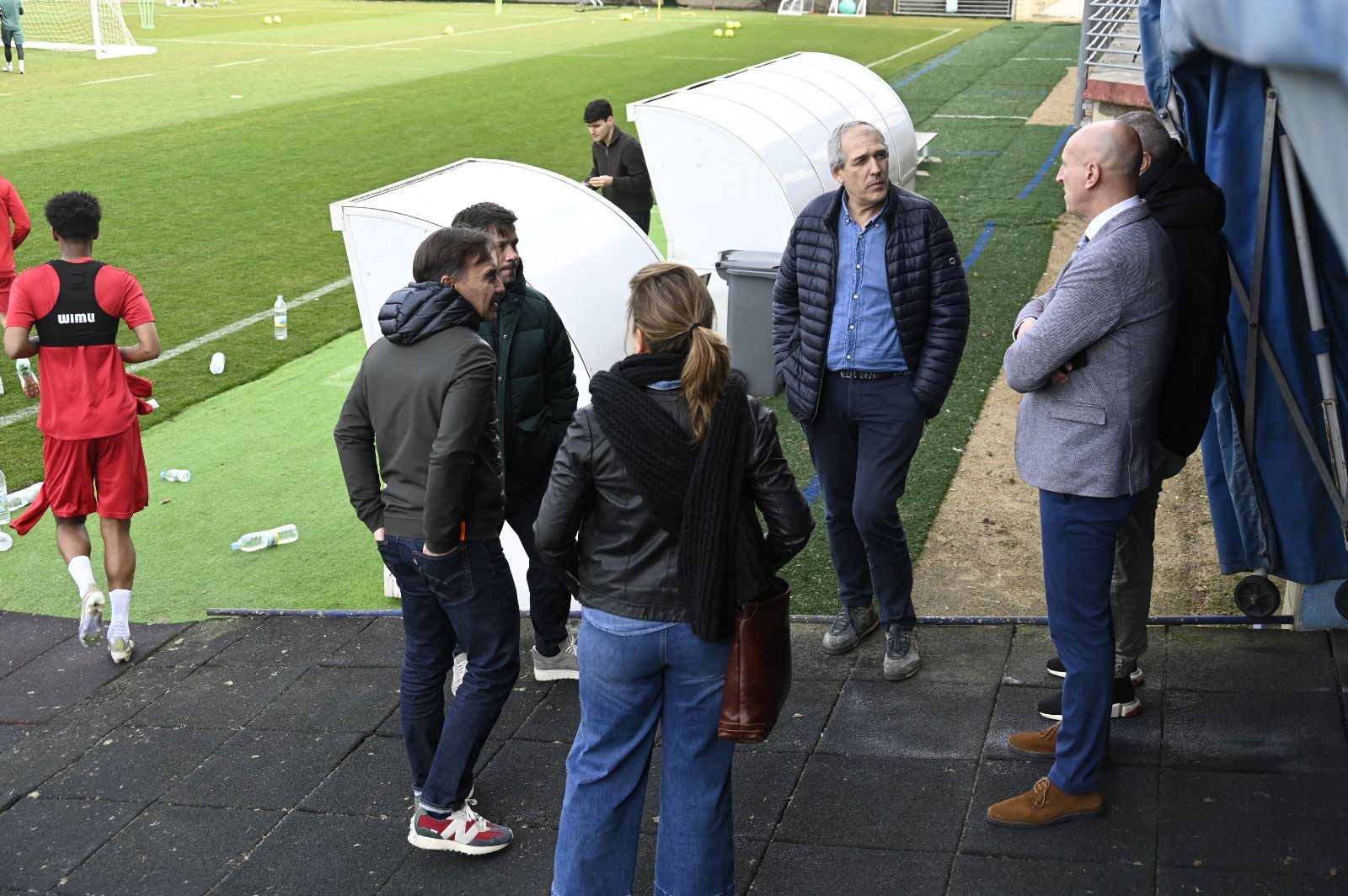 Diferentes momentos de la primera sesión de De la Barrera con la Cultural en el Área de Puente Castro. SAÚL ARÉN (3)