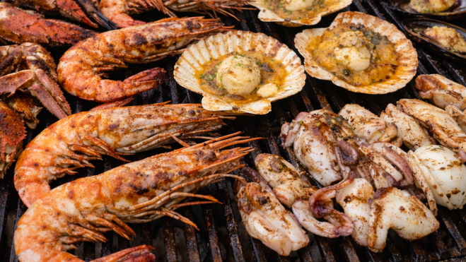 La feria combina degustaciones, amplios horarios y un ambiente festivo