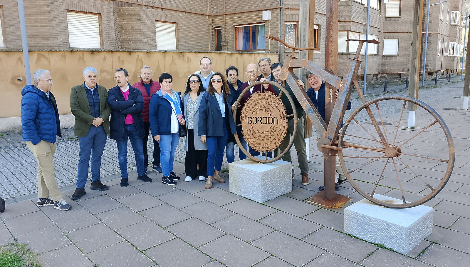 Visita a La Pola de Gordón de la candidatura del PP