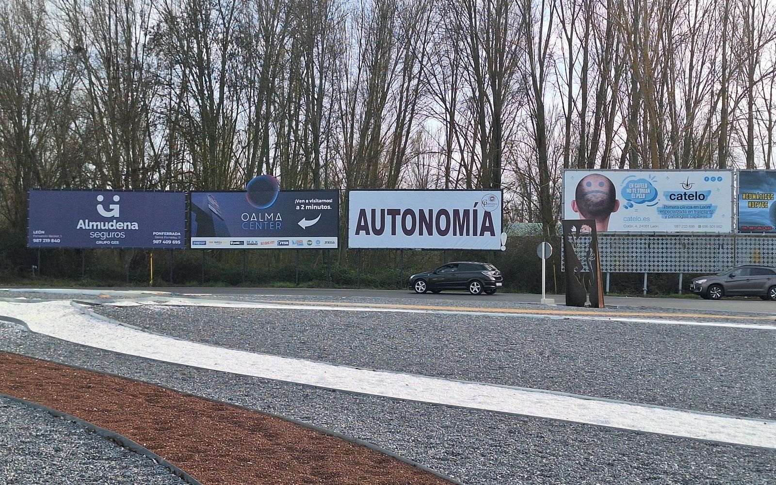 Vallas de Conceyu en León y Ponferrada con el mensaje “AUTONOMÍA” para movilizar el voto pro-leonés | L.N.C.