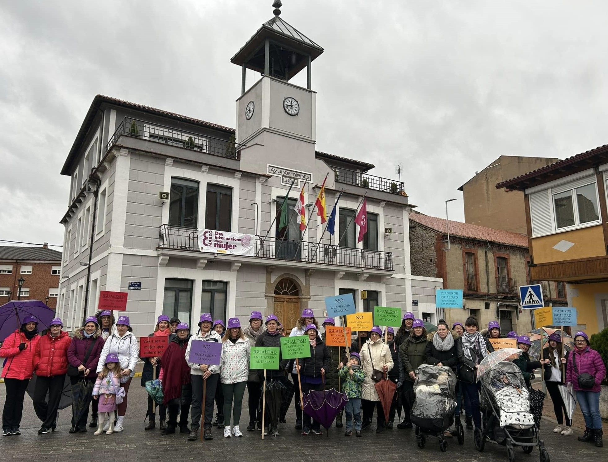 La marcha reivindicativa por la igualdad de género de La Robla en una imagen de archivo.