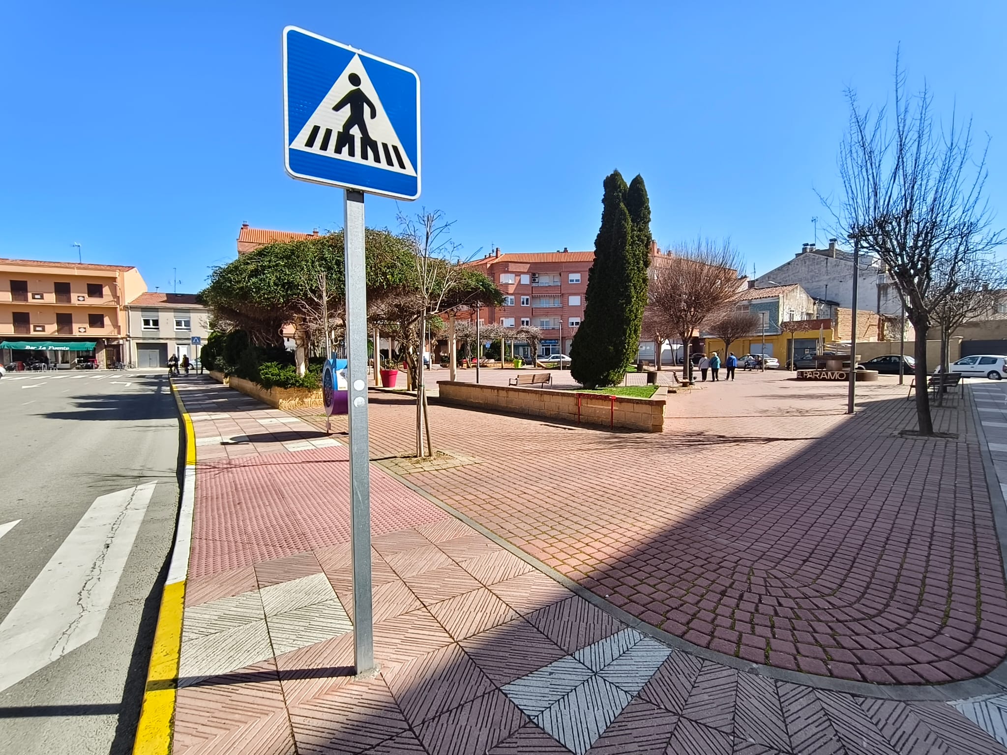 Santa María del Páramo renovará su señalización horizontal y vertical. | A. RODRÍGUEZ