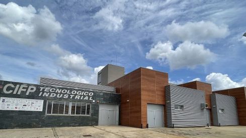 El CIFP Tecnológico Industrial sitúa a sus alumnos a la vanguardia con dos proyectos de Aula Empresa.