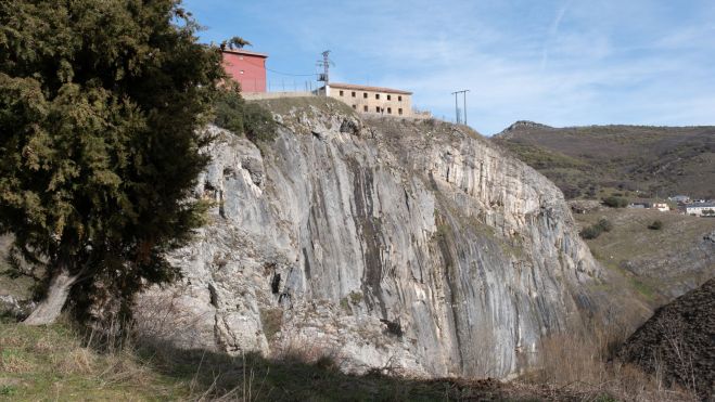 02 Caídda hacia el Bernesga bajo el cuartel de la guardia civil