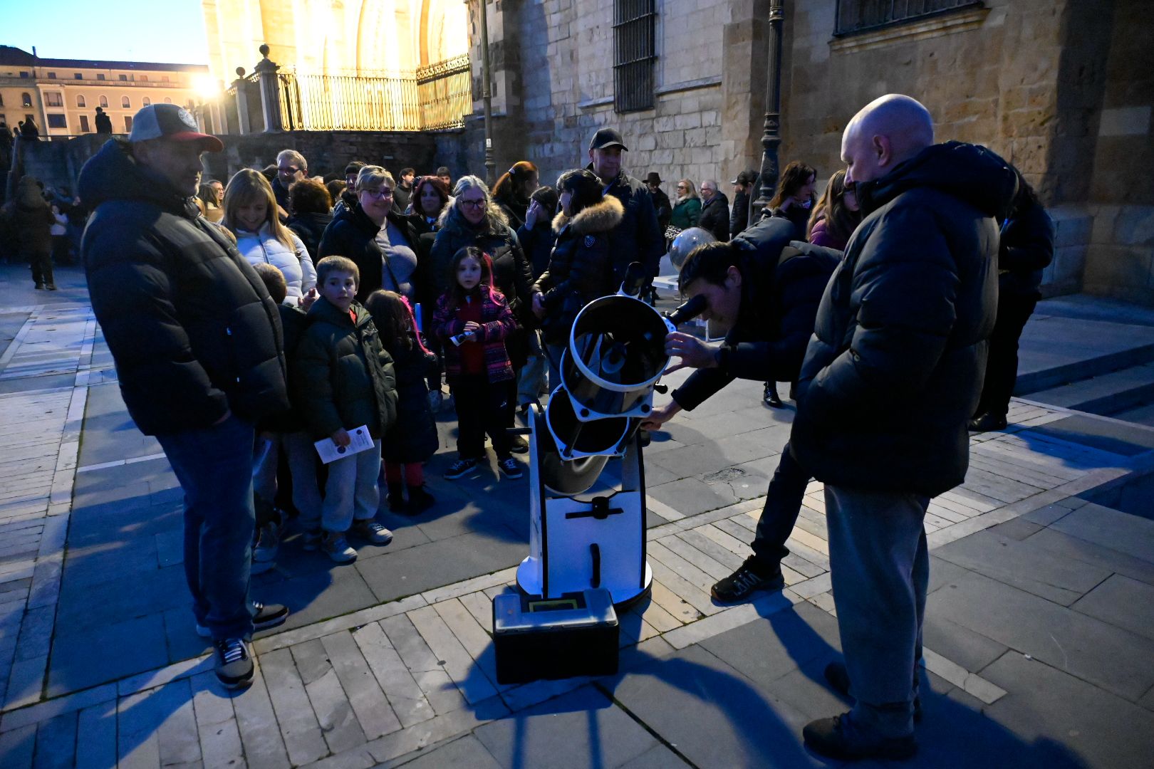 La Asociación Leonesa de Astronomía celebra su 40 aniversario con una mirada al cielo