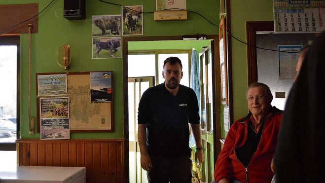 Llega el alcalde, Omar, nadie le echa nada en cara pues «él hace lo que puede» Llega el alcalde, Omar, nadie le echa nada en cara pues «él hace lo que puede»