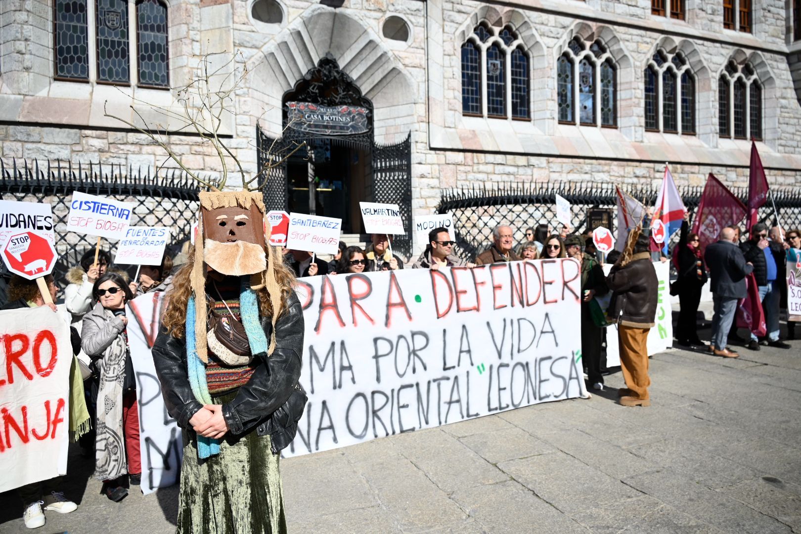 Unión en las protestas contra los macroproyectos industriales 