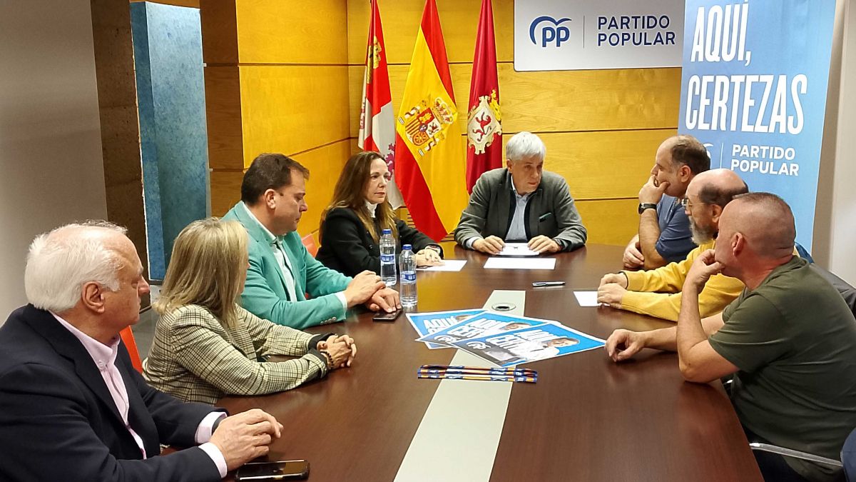 El PP exigirá al Gobierno el impulso del aeropuerto con la nueva ...