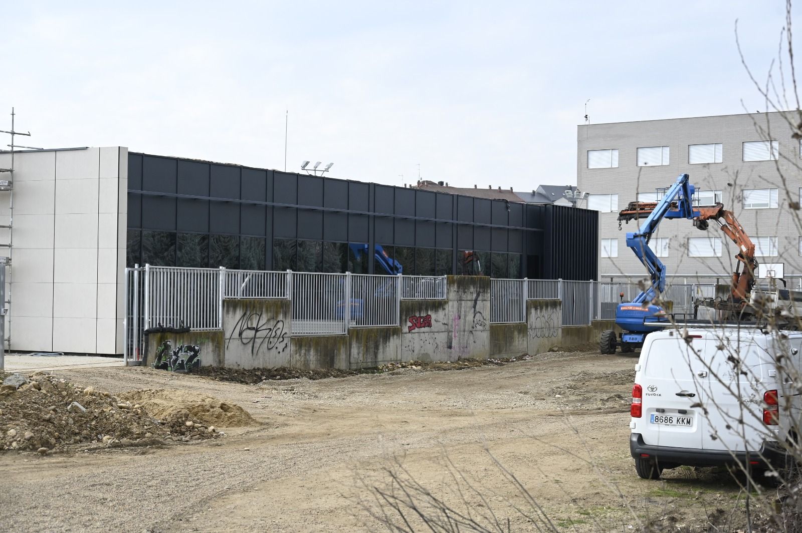 Estado actual de las obras en la nueva sede de Scayle, junto al Campus de Vegazana de la ULE. | SAÚL ARÉN