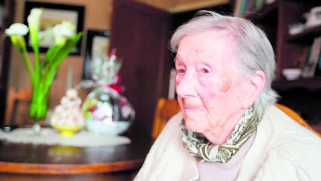 Albina Pérez al cumplir 100 años, cuando recibió un homenaje en León REVISTA DEL AIRE