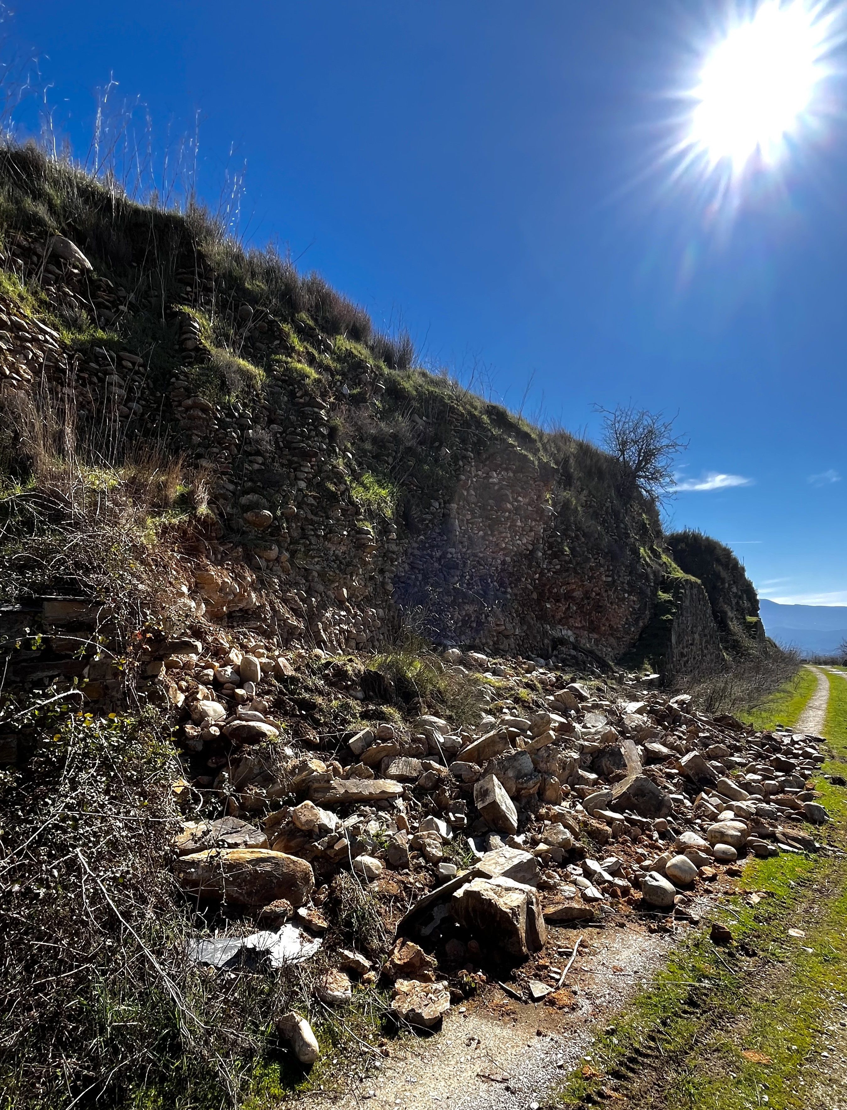 Estado de la muralla tras el desprendimiento. | LUDUS