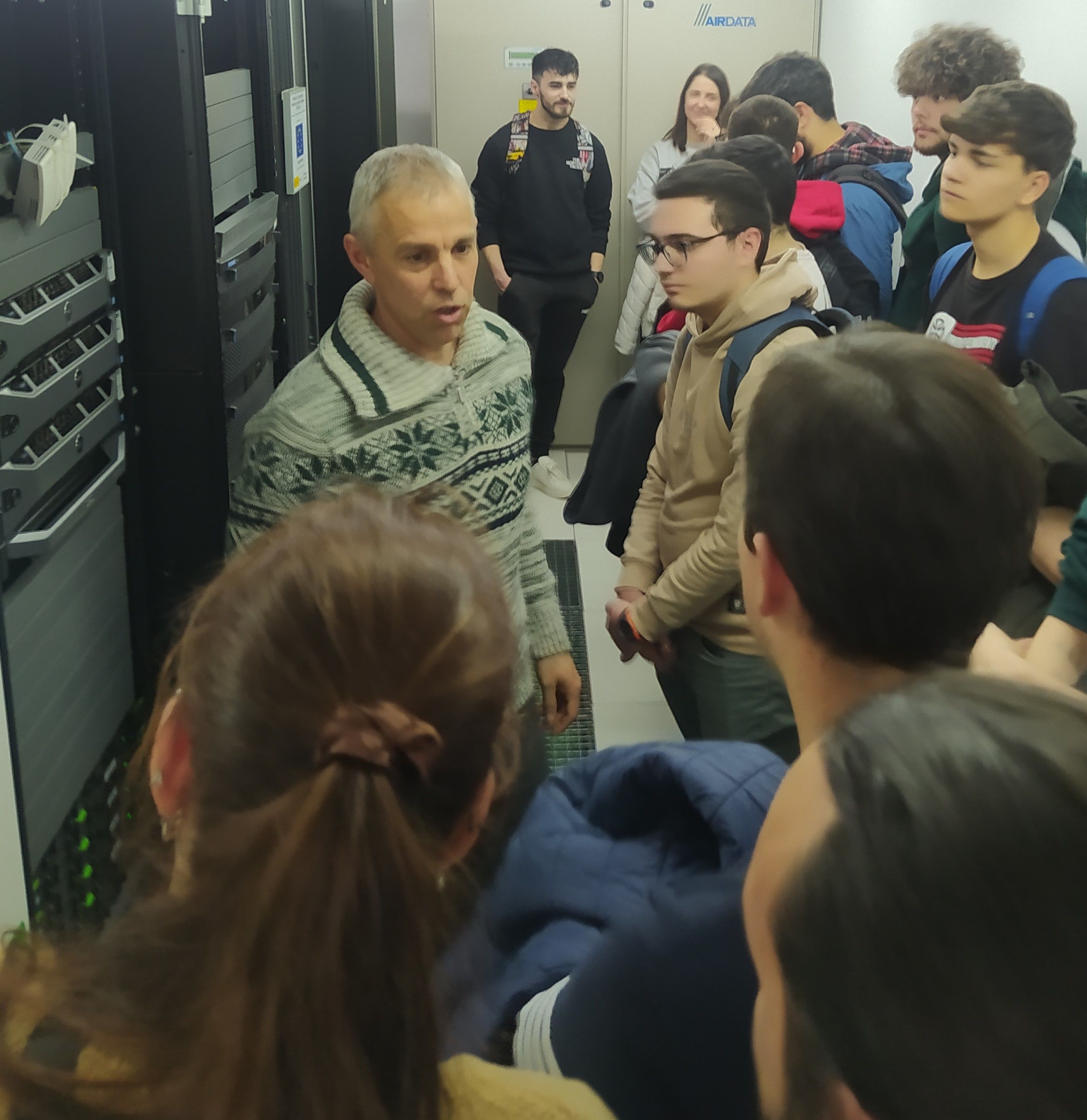 Visita de los alumnos del CIFP al INTECCA.