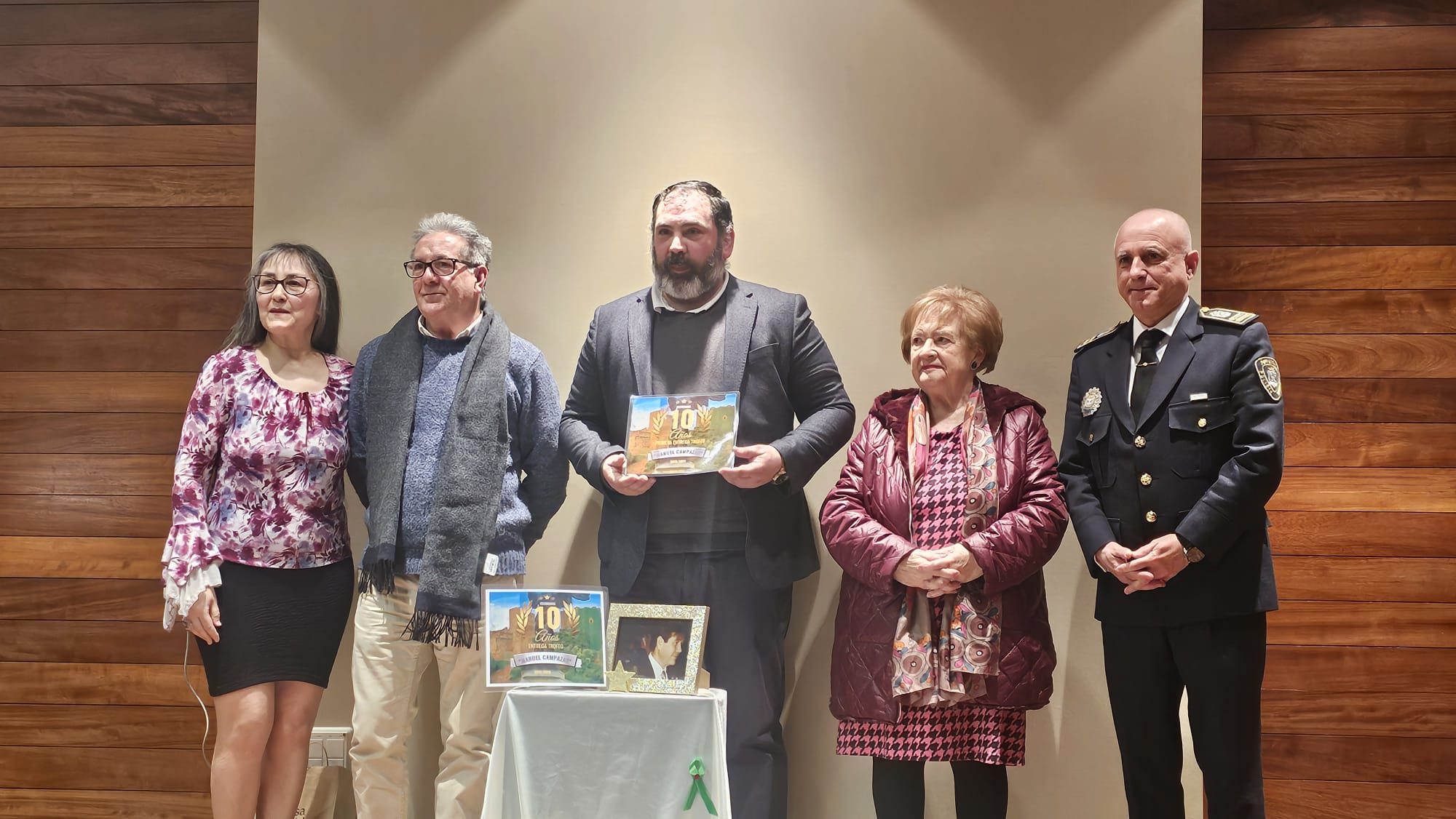 Entrega del galardón en Ponferrada. | SONIA