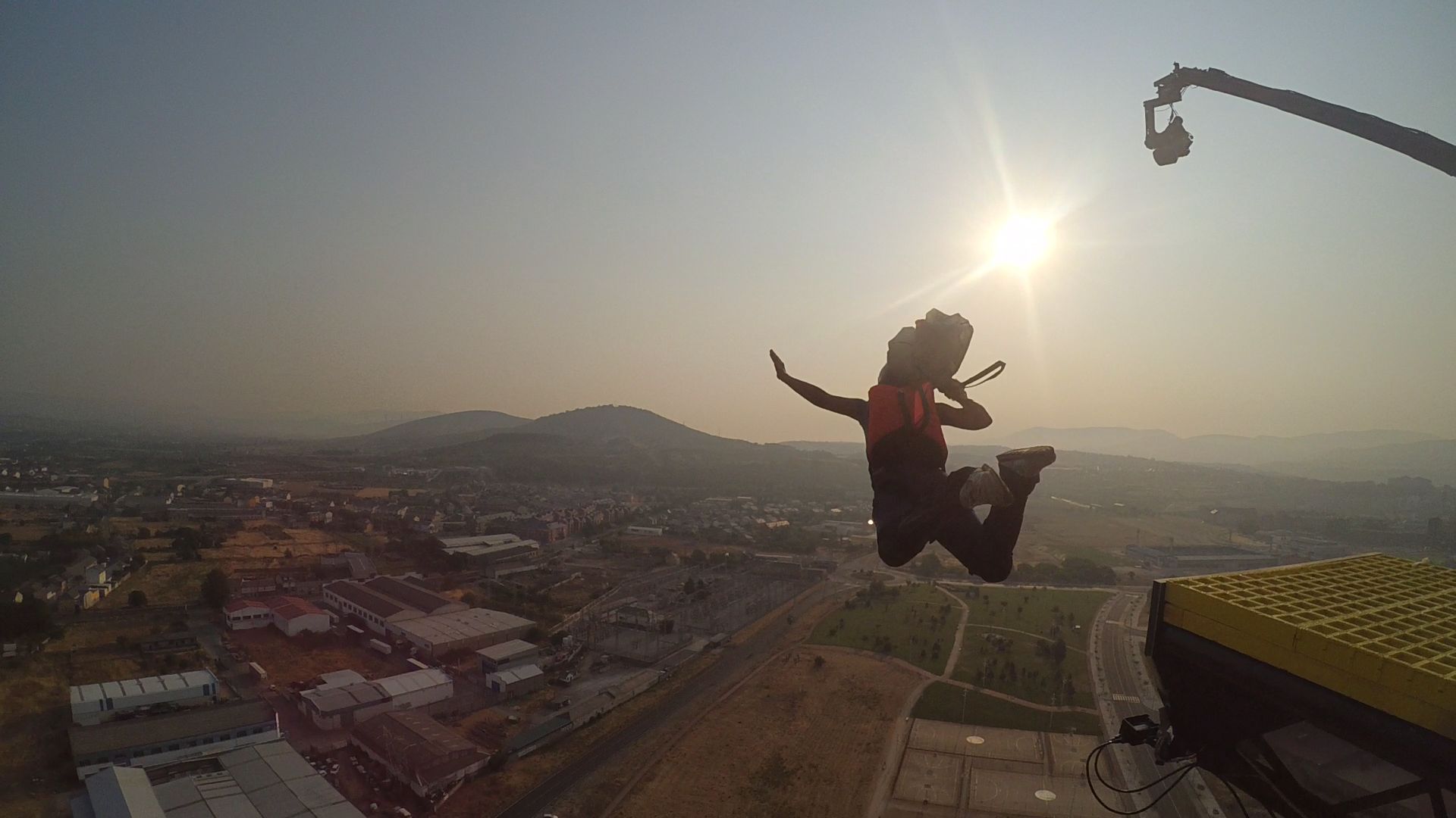 Un suspiro, un salto al vacío y a volar a 200 kilómetros por hora. | L.N.C.