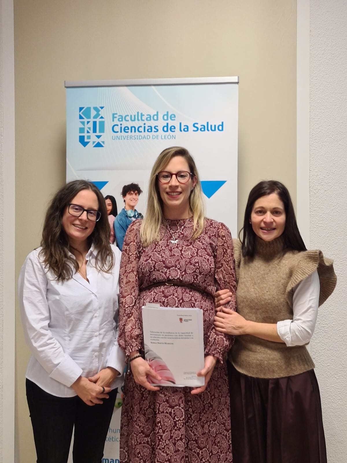 Tesis doctoral de Sonia Nieto, dirigida por las investigadoras Arrate Pinto Carral y María José Álvarez en el Campus de Ponferrada.