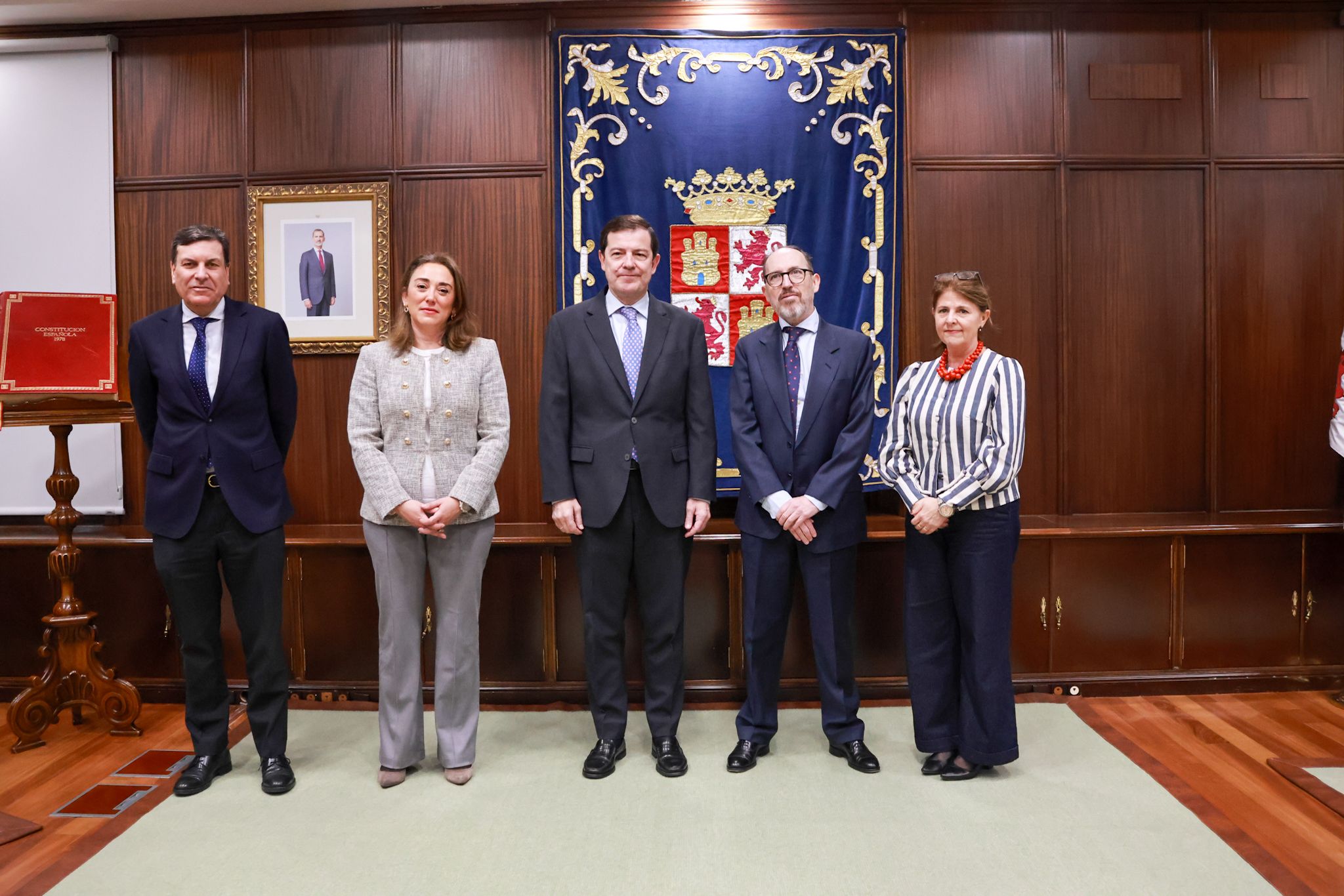 Carriedo, Corral, Mañueco, Puerta y Vasserot durante el encuentro. | L.N.C.