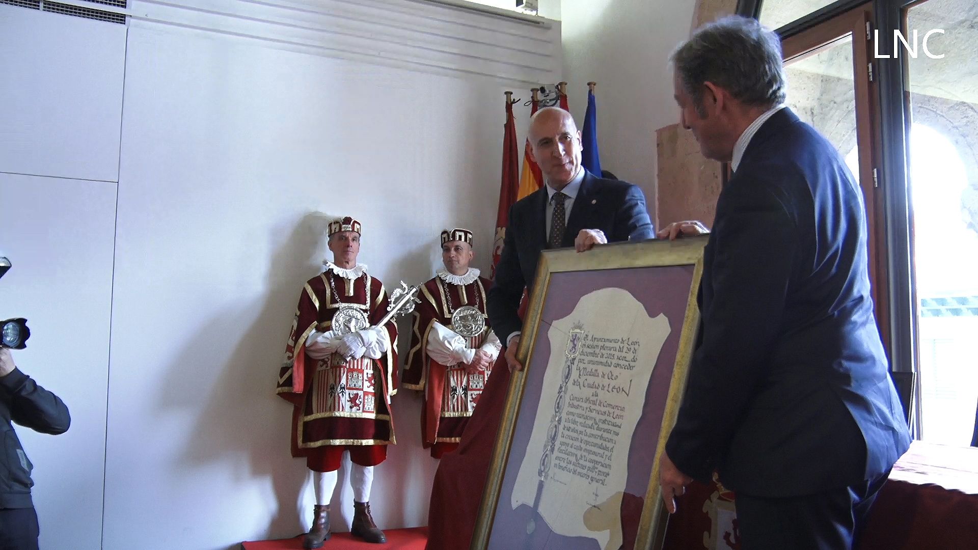 La Cámara de Comercio recibe la Medalla de Oro de la ciudad de León