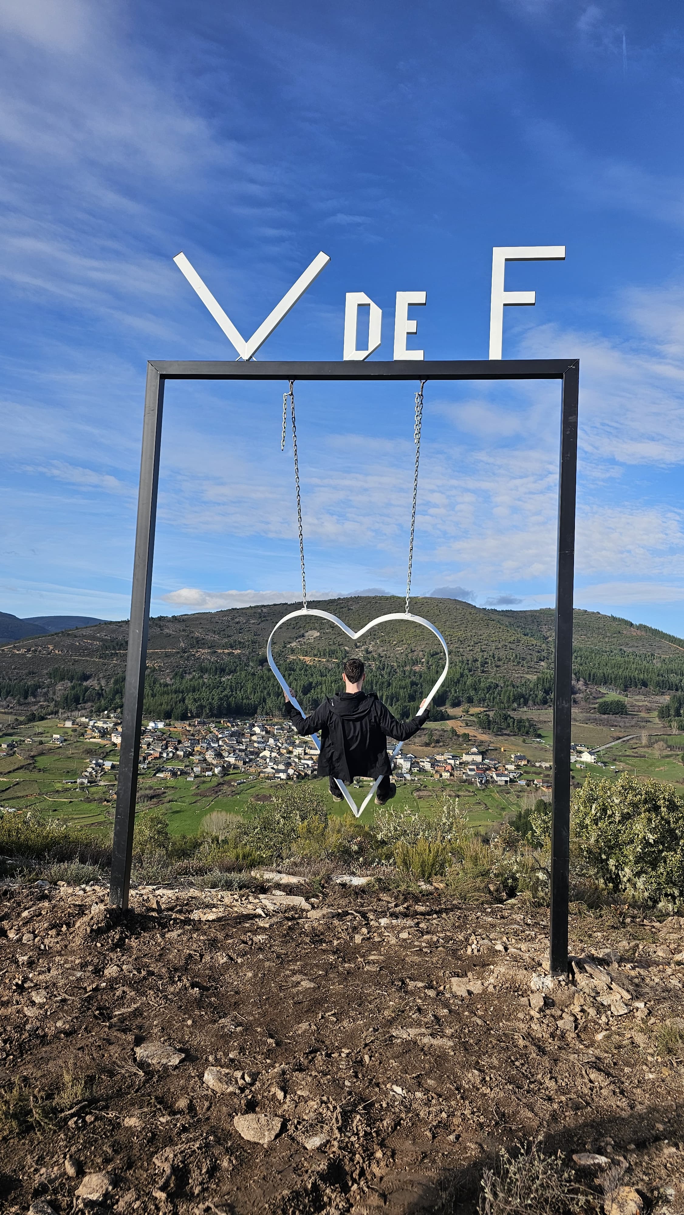 Imagen que permite capturar la nueva ruta abierta por el Ayuntamiento de Vega de Espinareda.