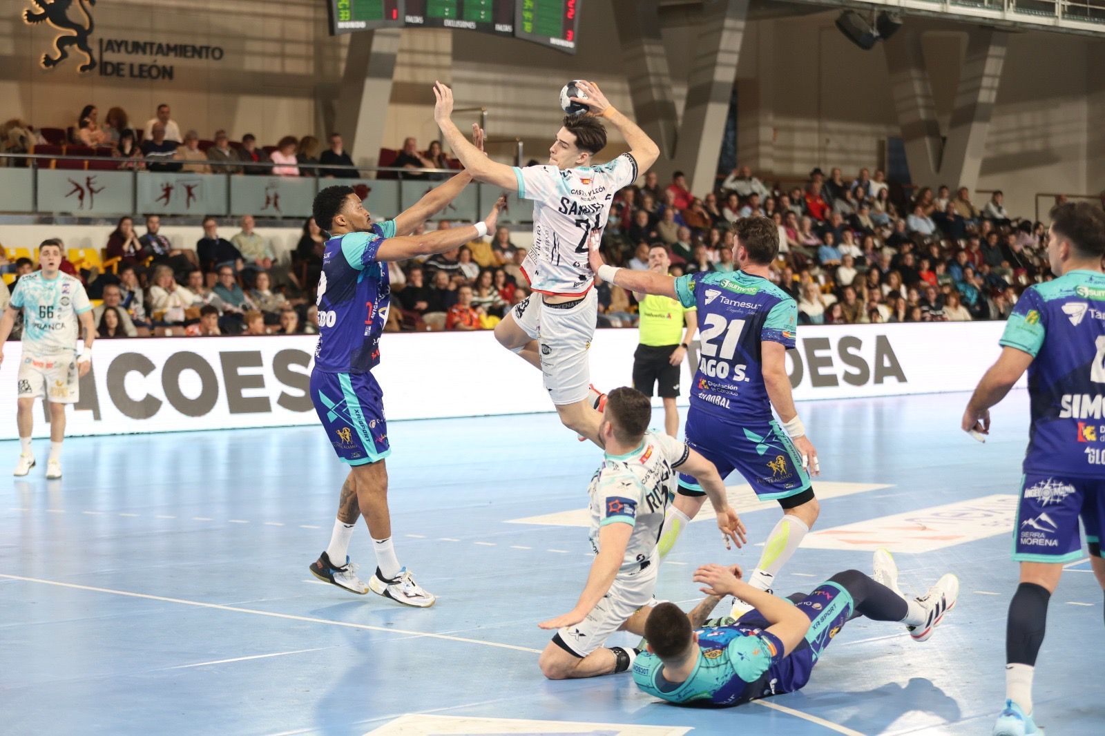 Ademar Puente Genil (9)