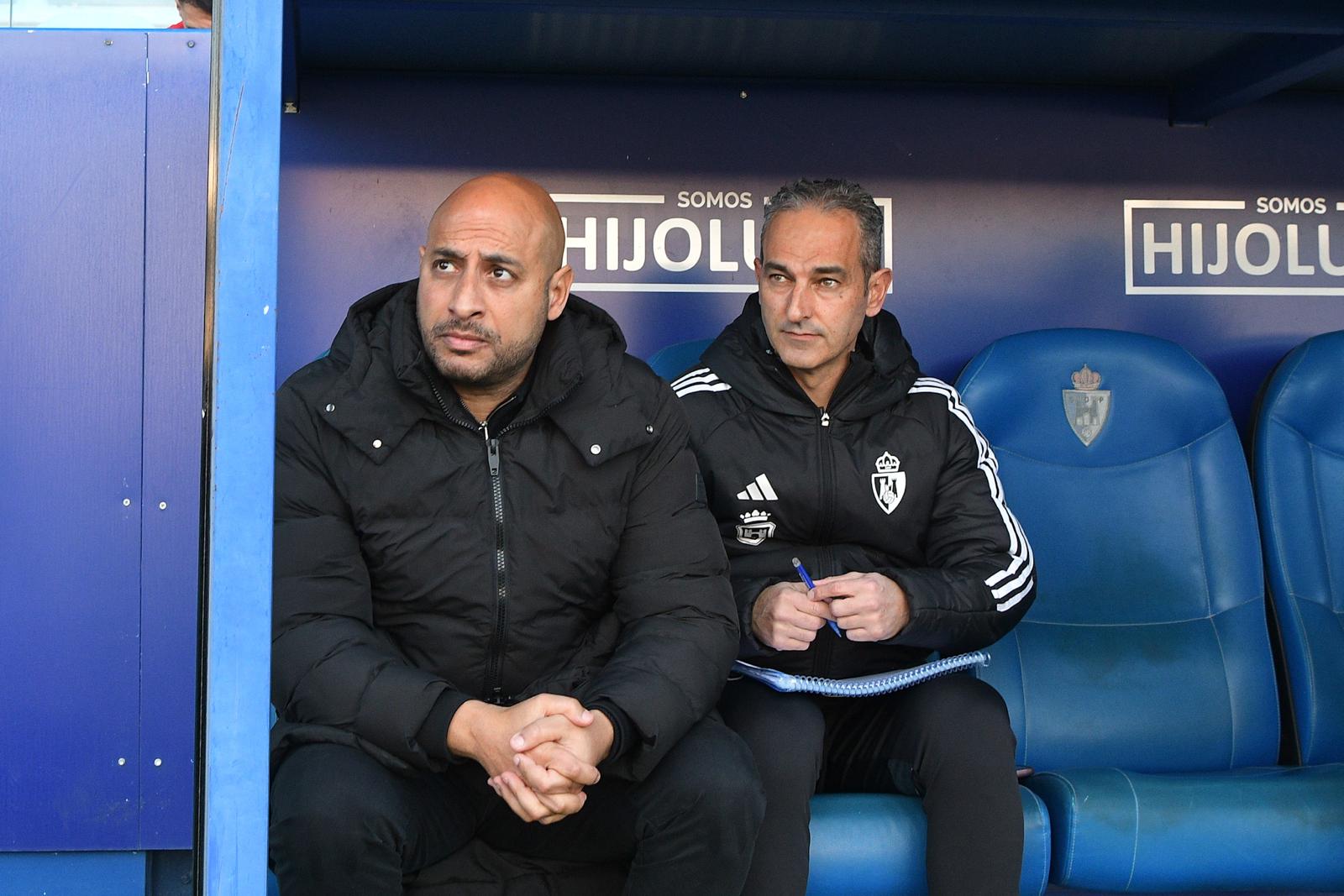 Nafti junto a Pablo Lago antes de comenzar el partido. ENRIQUE RAMÓN