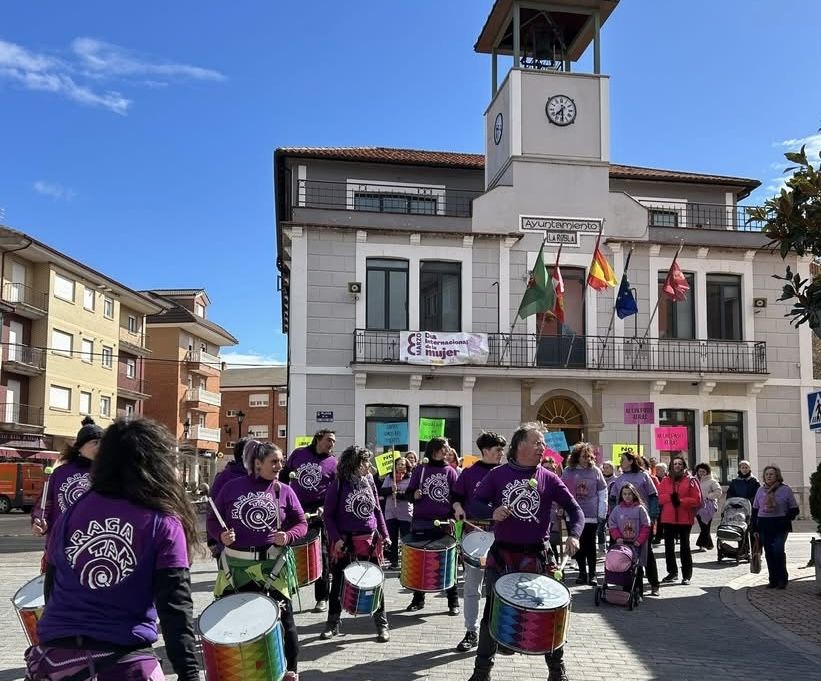 La marcha se desarrolló a ritmo de batucada y contó con la participación mayoritaria de mujeres.