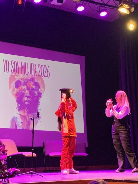 Momento de la X Gala ‘Yo Soy’ en la Casa de Cultura de Carrizo de la Ribera | L.N.C.