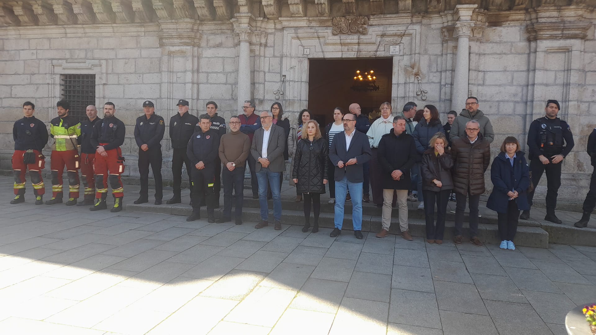 Minuto de silencio en Ponferrada. | MAR IGLESIAS