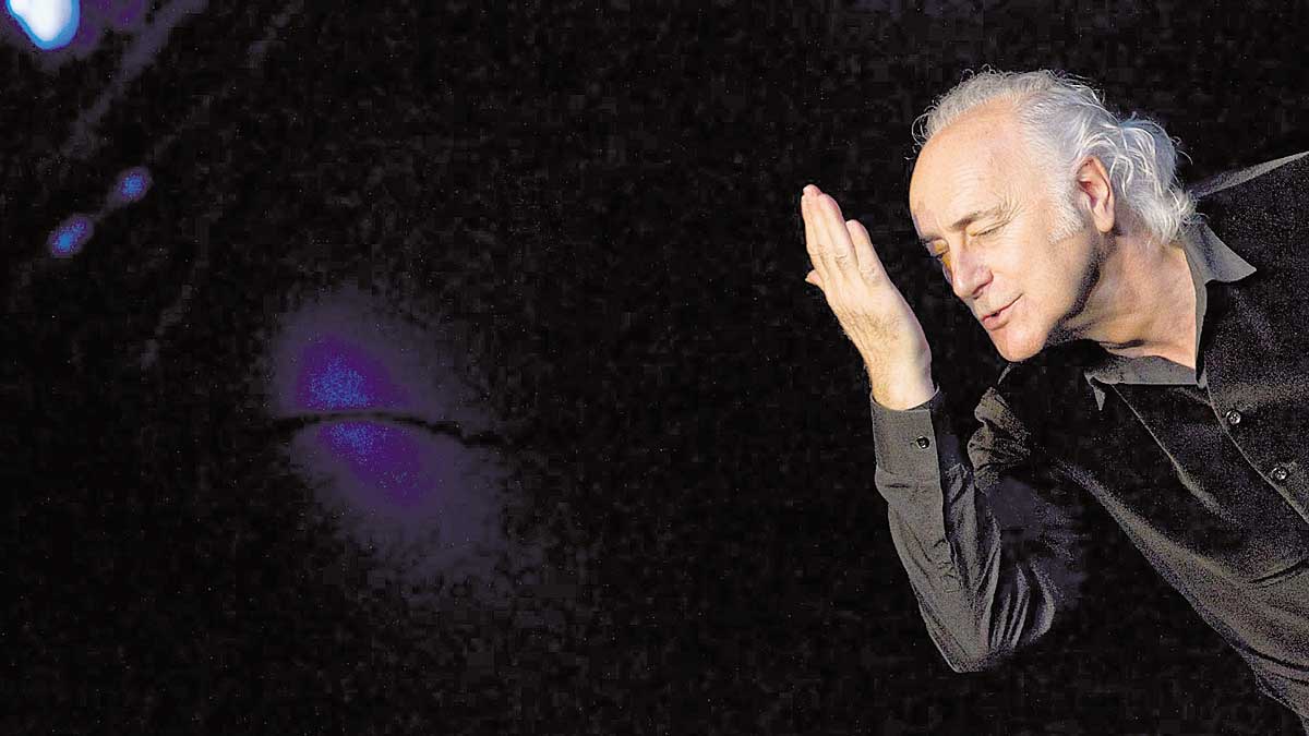 Amancio Prada presenta este sábado en el Auditorio de León el recital 'La voz de los poetas'. | EDUARDO MARGARETO (ICAL)