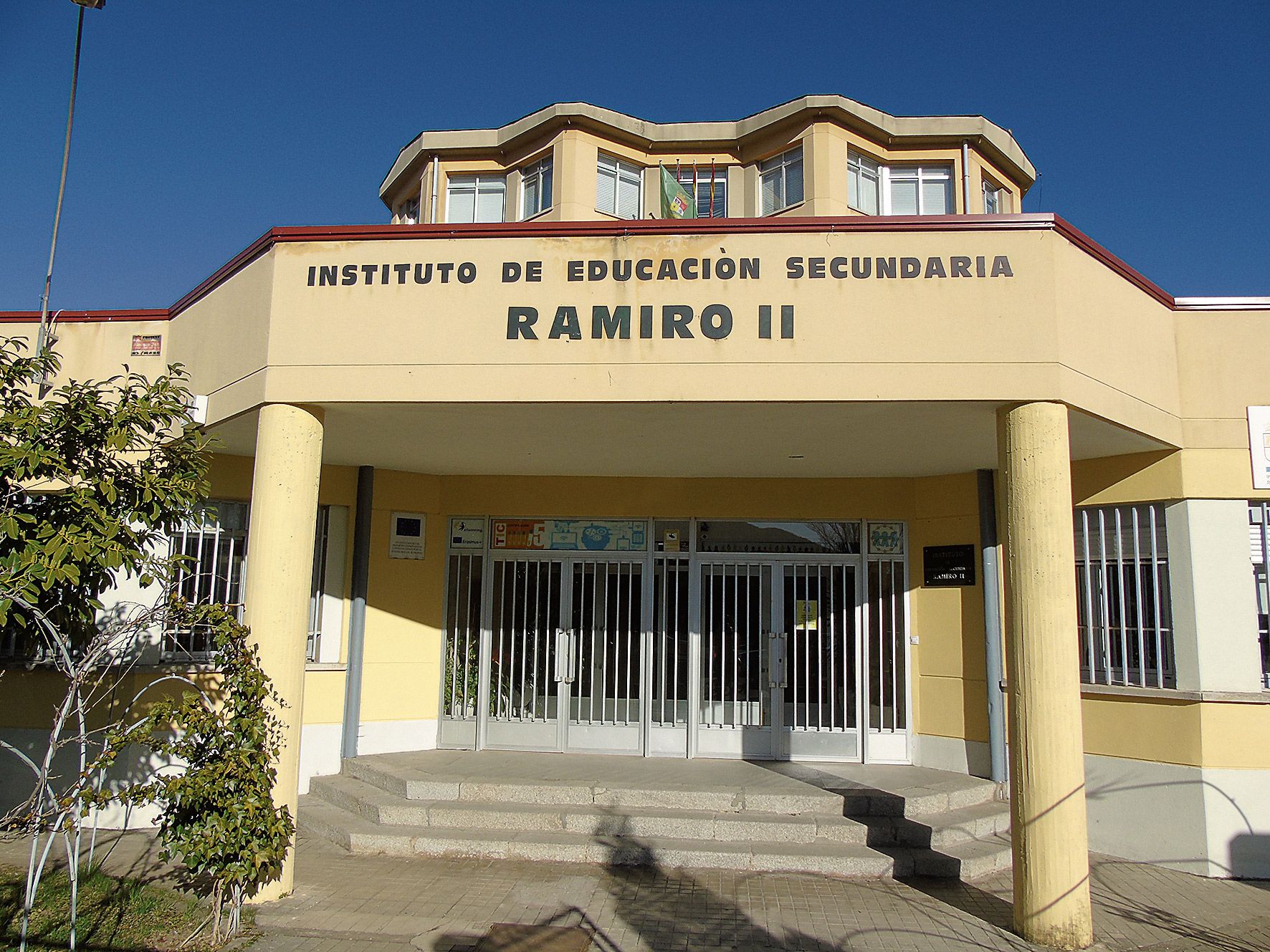 El Instituto de Educación Secundaria de La Robla, localidad natal de la escritora y docente Josefina Aldecoa, lleva el nombre del rey leonés Ramiro II El Grande. | L.N.C.