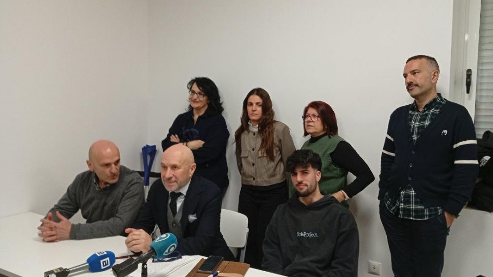 Imagen de archivo de la rueda de prensa sobre las papeletas en Villamanín.| E. NIÑO