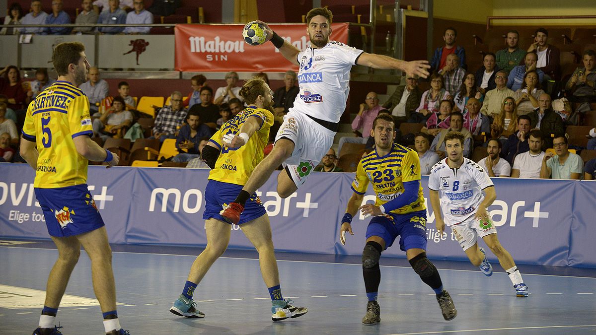 mauricio-1006846.jpg