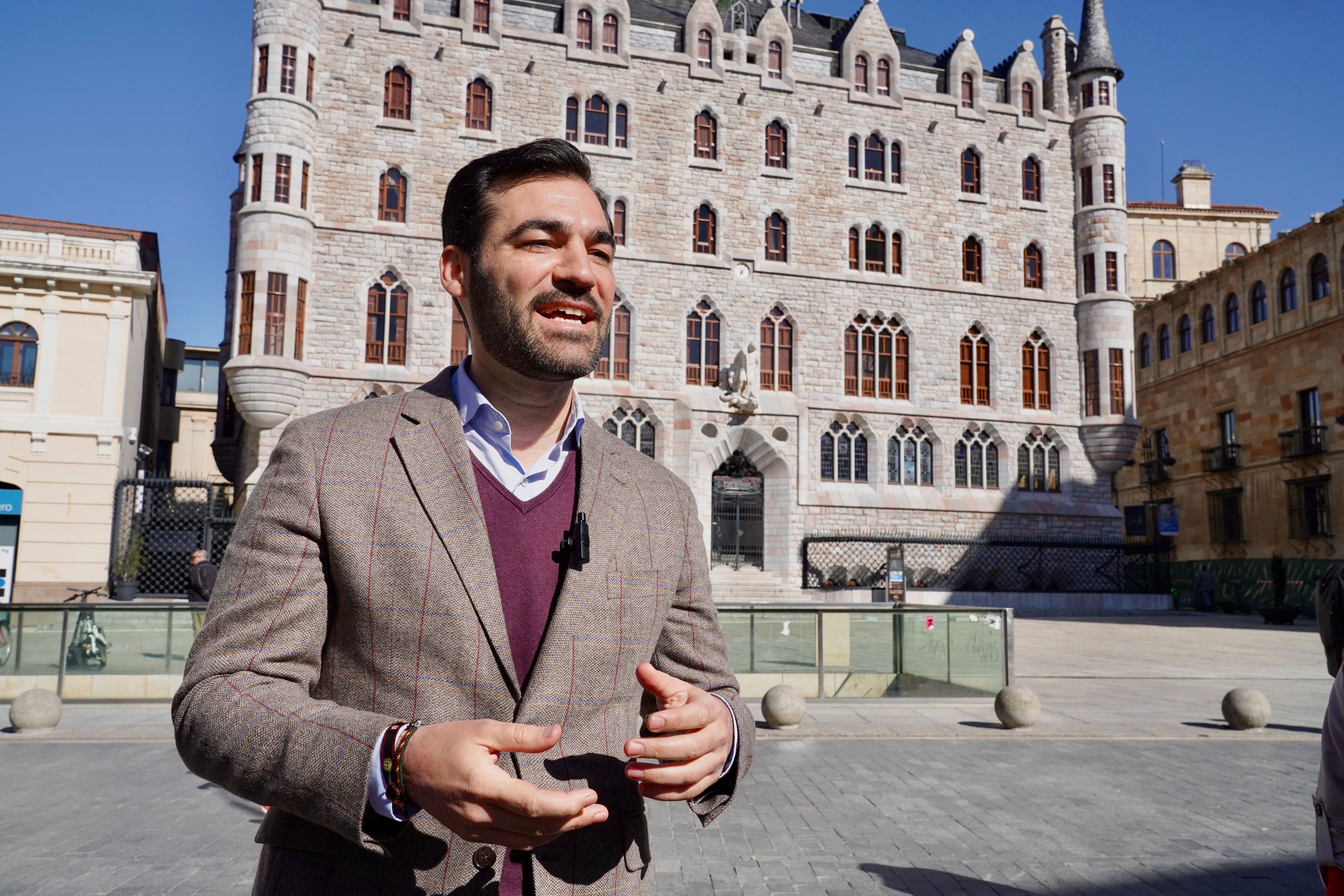 El portavoz del PP en el Ayuntamiento de León, David Fernández. | SAÚL ARÉN