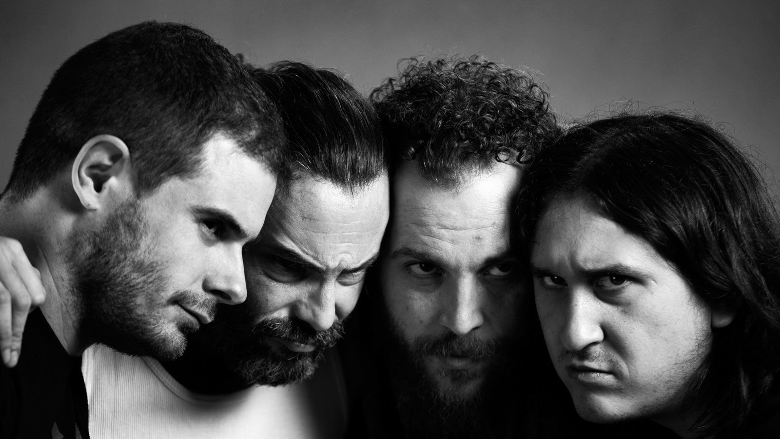 Los miembros de la banda Sin Control sonarán en el Black Bourbon.  L.N.C