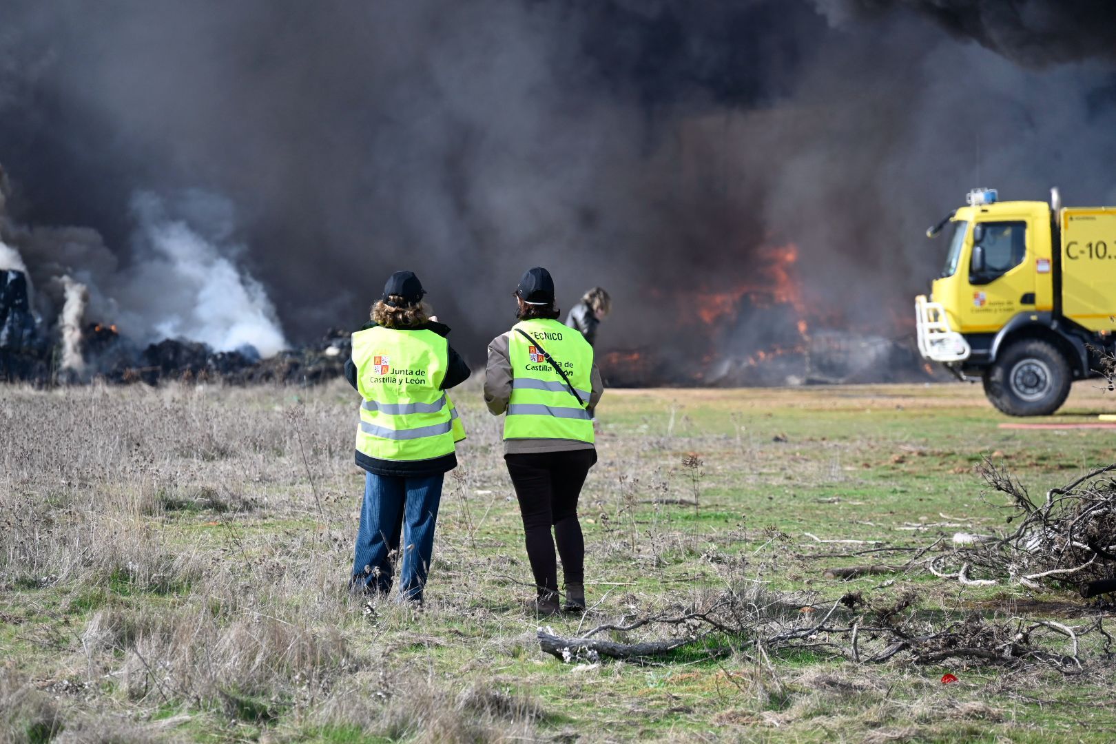 Incendio en La Bañeza (15)