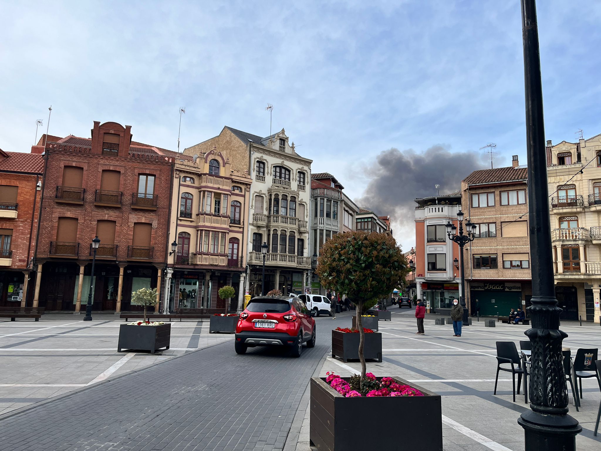Incendio en La Bañeza (25)